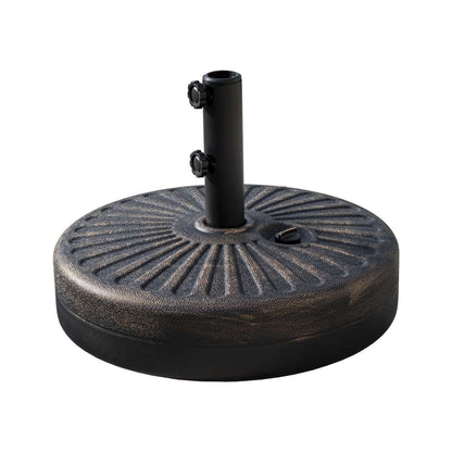 Parasol de terrasse Lopes de 2,7 m avec socle à poids bronze inclus.