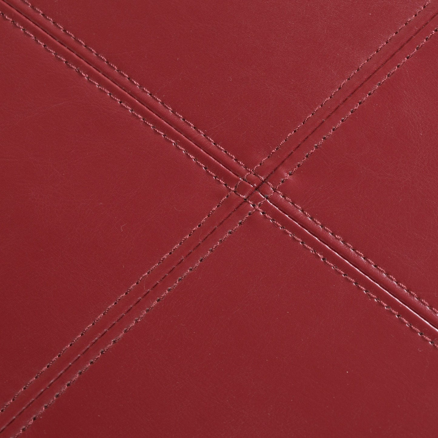 Banc de rangement Lucinda en simili cuir de Christopher Knight Home - 130,6 cm L x 44,5 cm l x 41,3 cm H