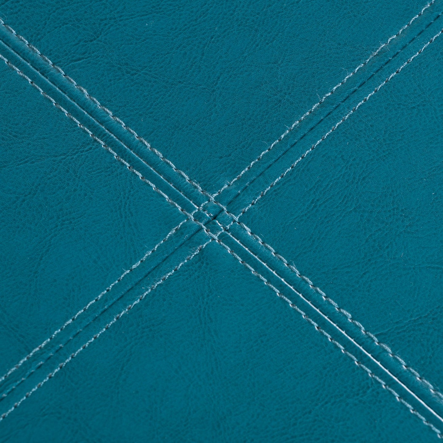 Banc de rangement Lucinda en simili cuir de Christopher Knight Home - 130,6 cm L x 44,5 cm l x 41,3 cm H