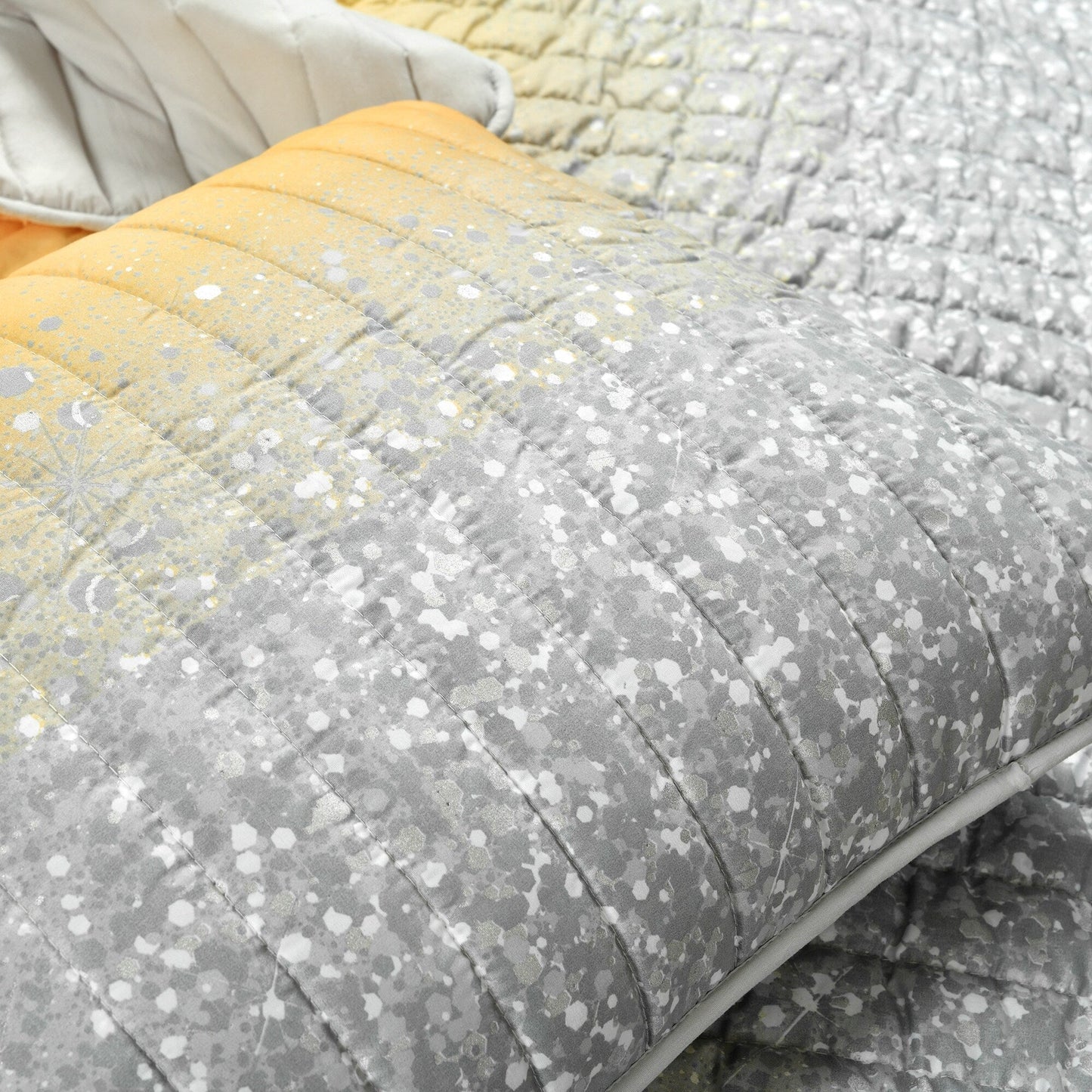 Lush Decor Glitter Ombre Metallic Print Quilt Set