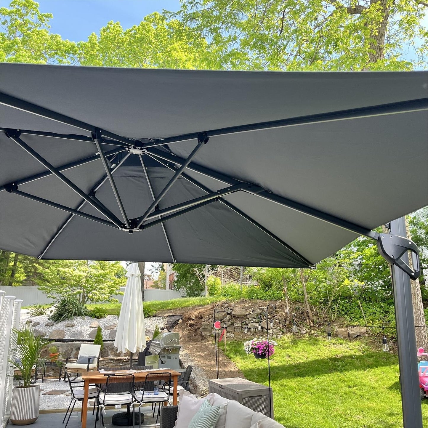 Parasol à baldaquin automatique à levier hydraulique de 3,6 m (12 pieds) MAISON ARTS avec pied en aluminium et rotation à 360 degrés