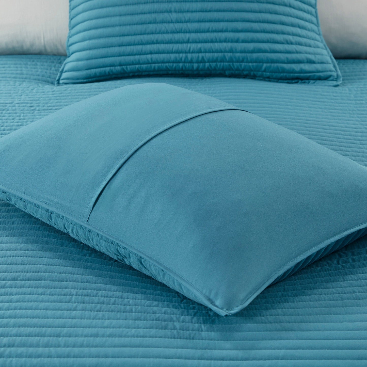 Madison Park Anchorage 8 Piece Printed Seersucker Comforter and Quilt Set Collection