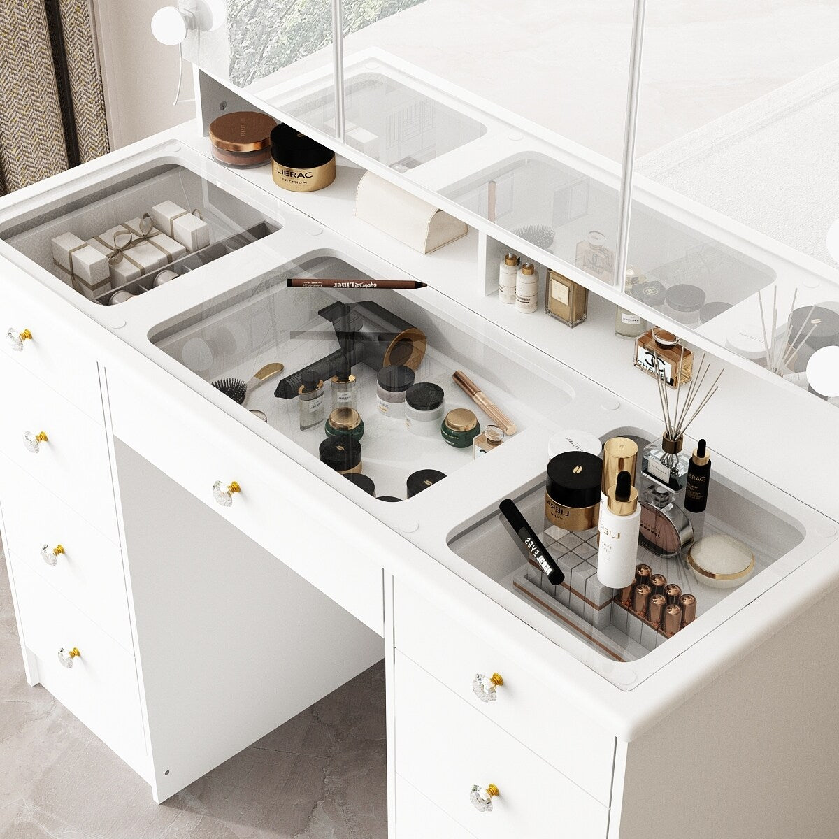 Coiffeuse avec miroir à trois volets, éclairage certifié et plateau en verre.