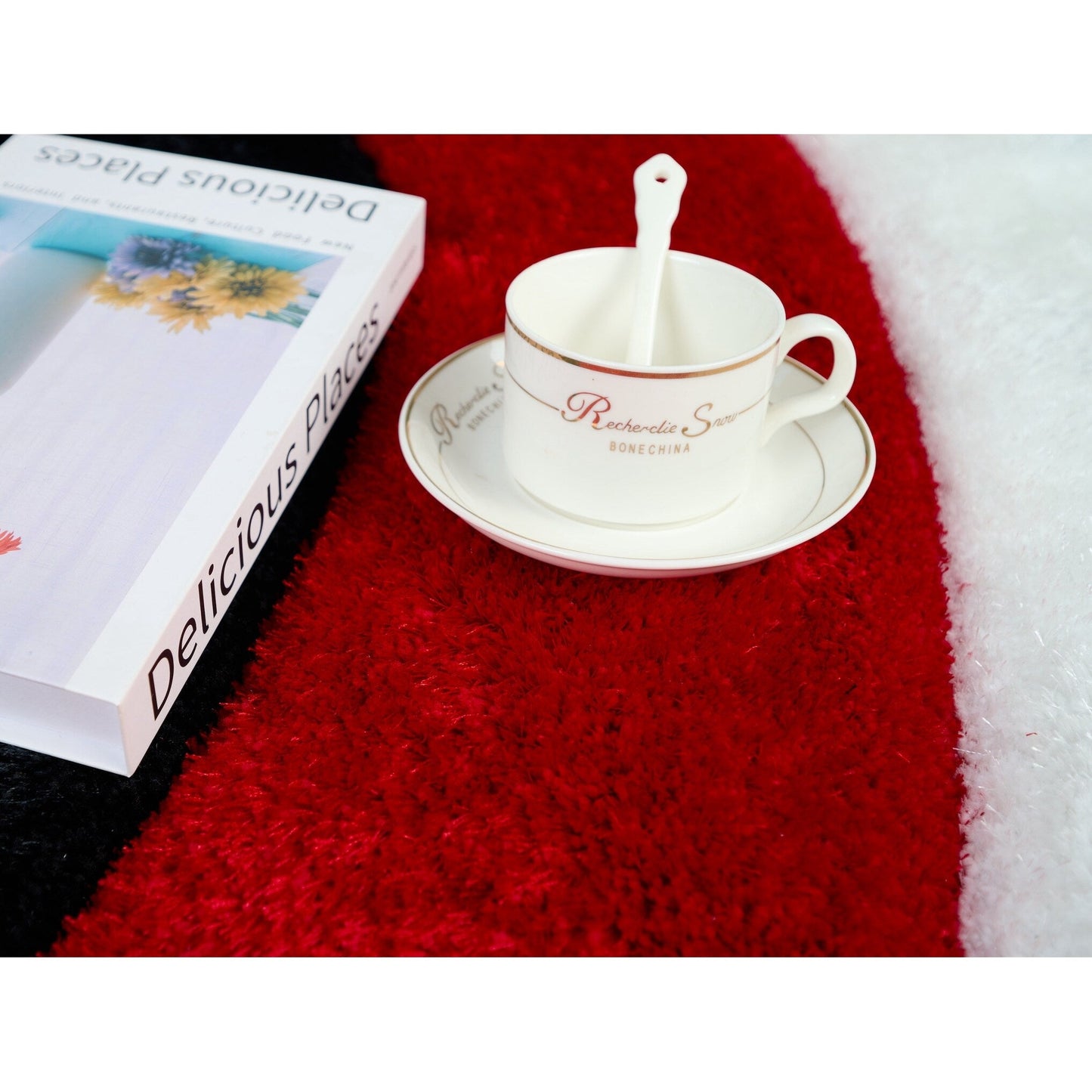 Tapis de sol Mateos Shag à motif abstrait