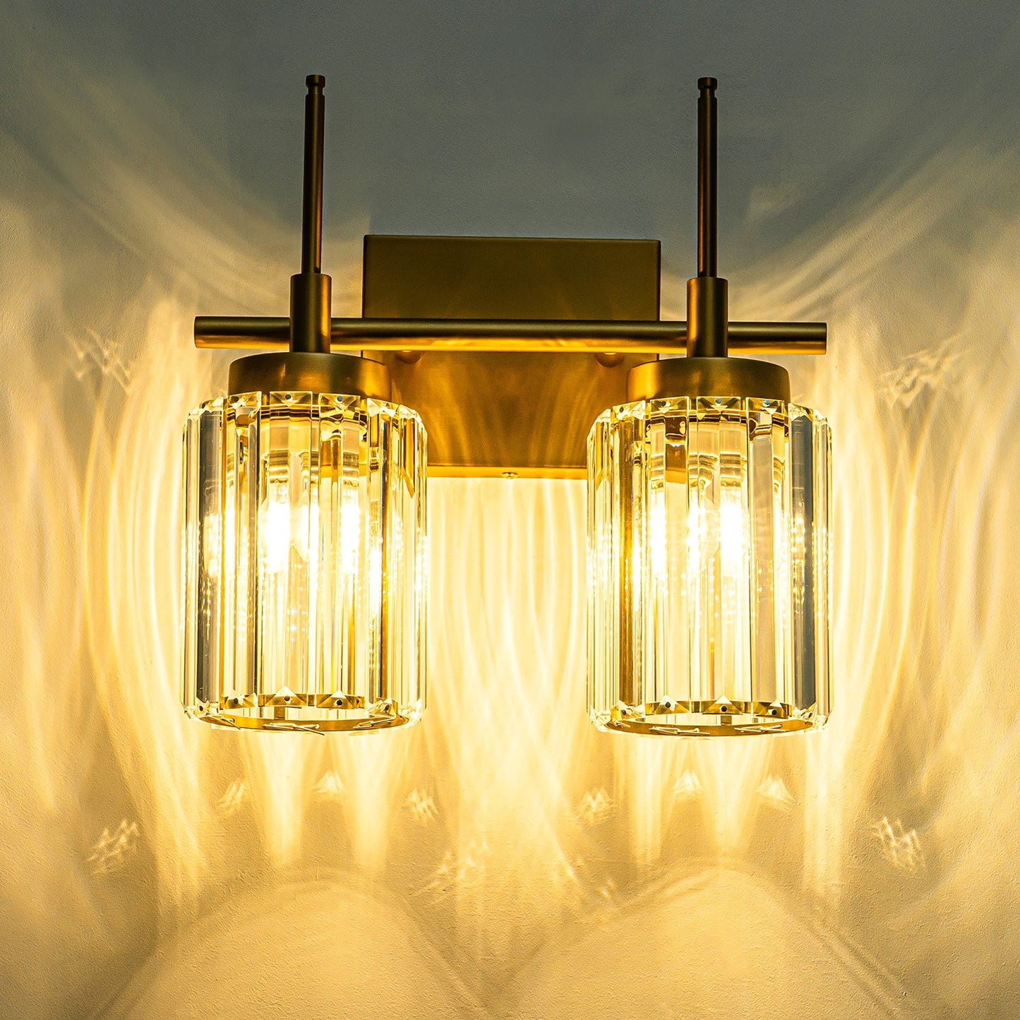 Applique murale moderne dorée à intensité variable, style glamour, cylindrique, pour salle de bain, avec cristaux, pour miroir de salle de bain.