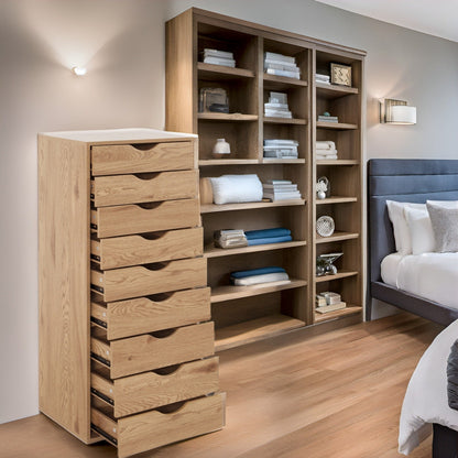Armoire étroite en bois à 9 tiroirs avec tiroirs à coulisses fluides et étagère de rangement supérieure.