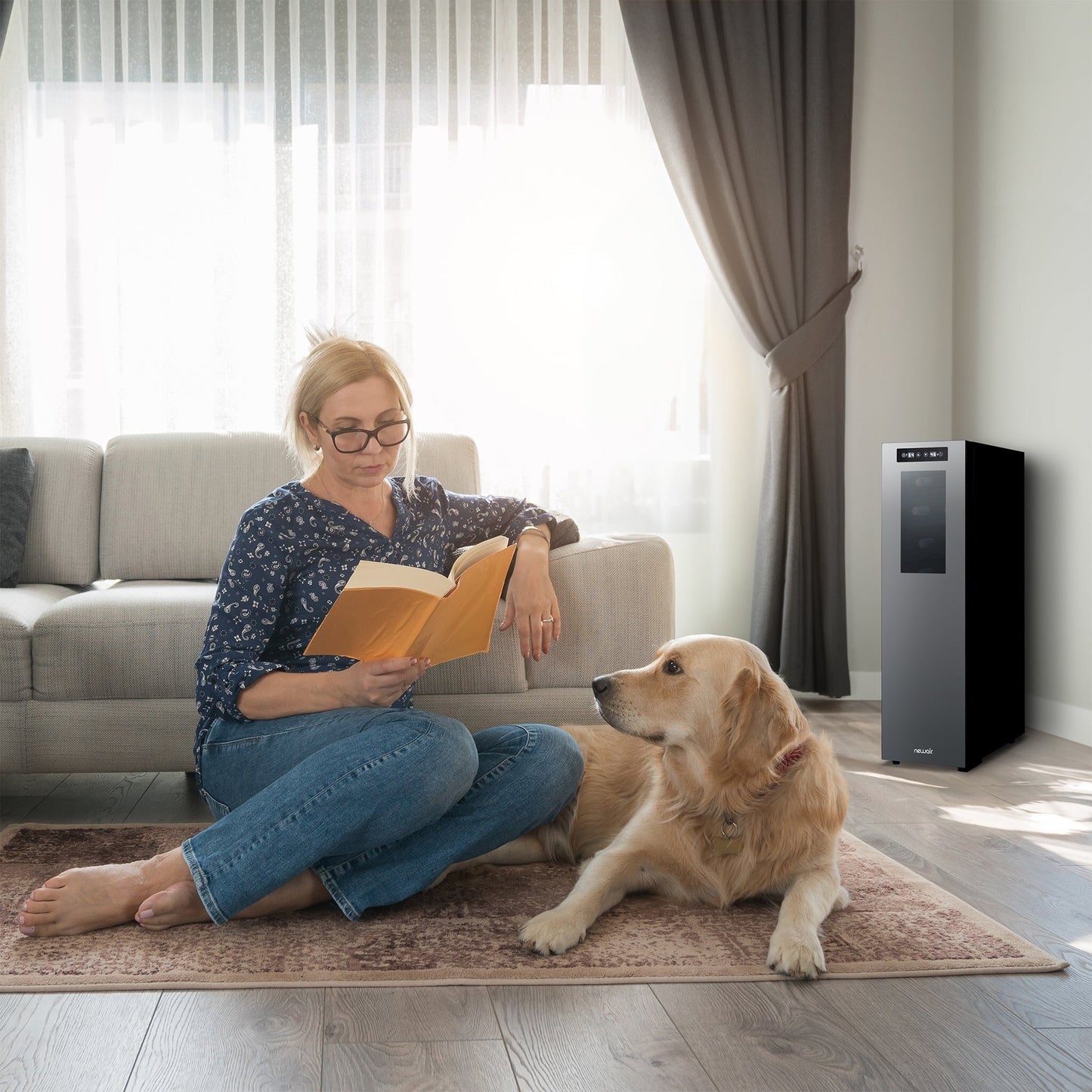 Cave à vin réfrigérante Newair Shadow-T Series, 18 bouteilles, double zone de température, autoportante, thermoélectrique, contrôle numérique