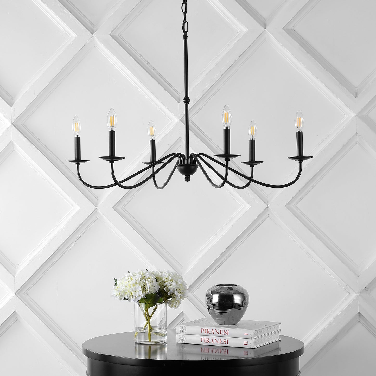 34.75 Lustre en fer à 6 lumières LED, par JONATHAN Y