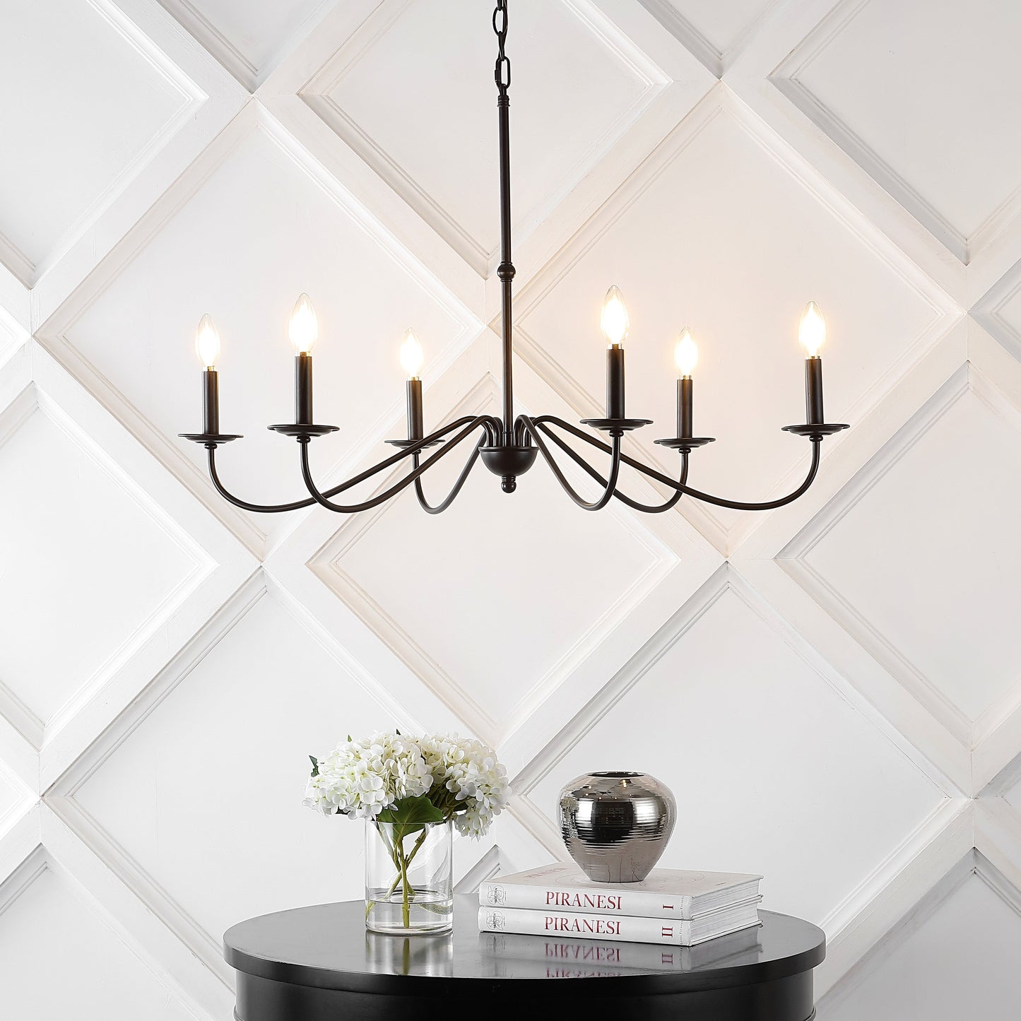 34.75 Lustre en fer à 6 lumières LED, par JONATHAN Y