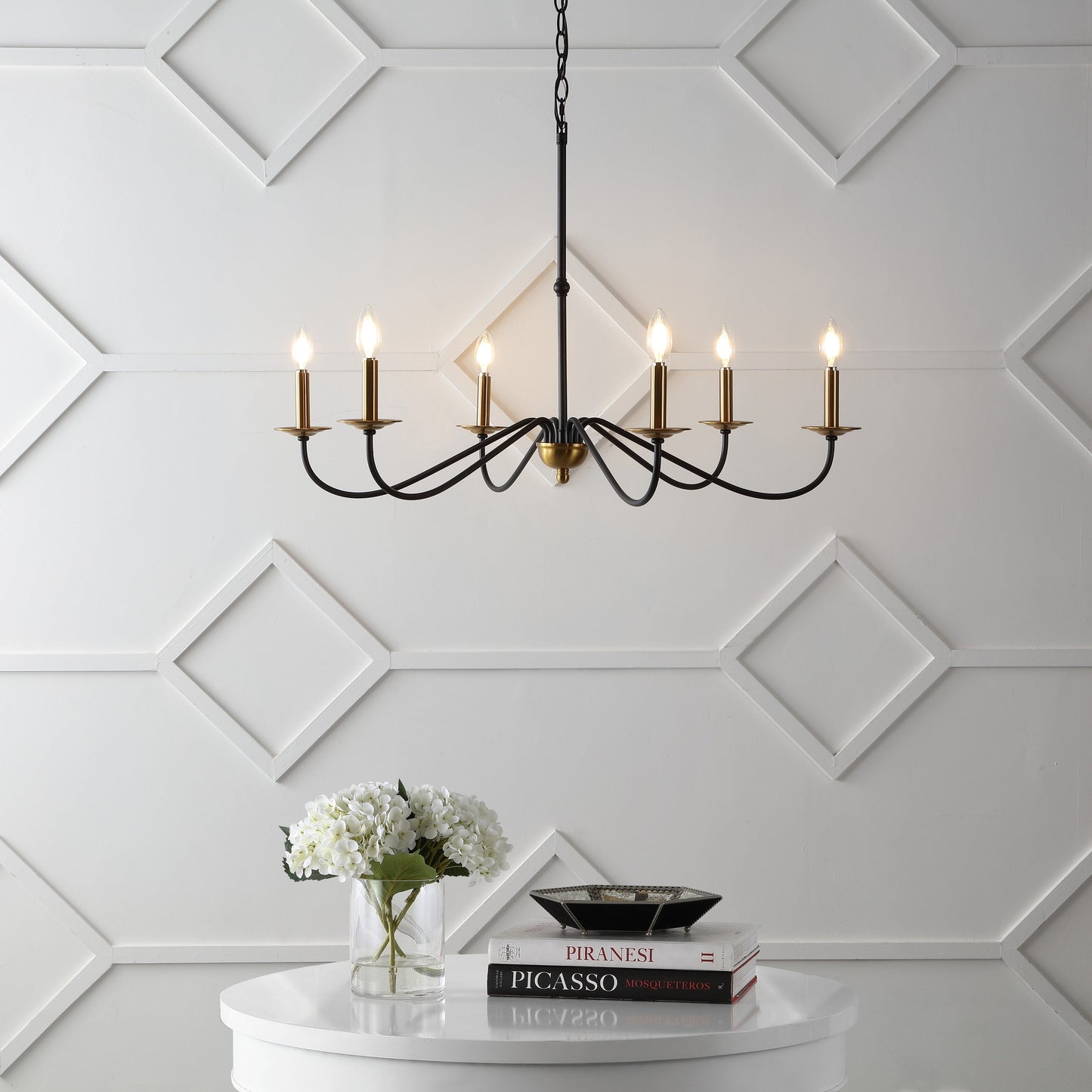 34.75 Lustre en fer à 6 lumières LED, par JONATHAN Y