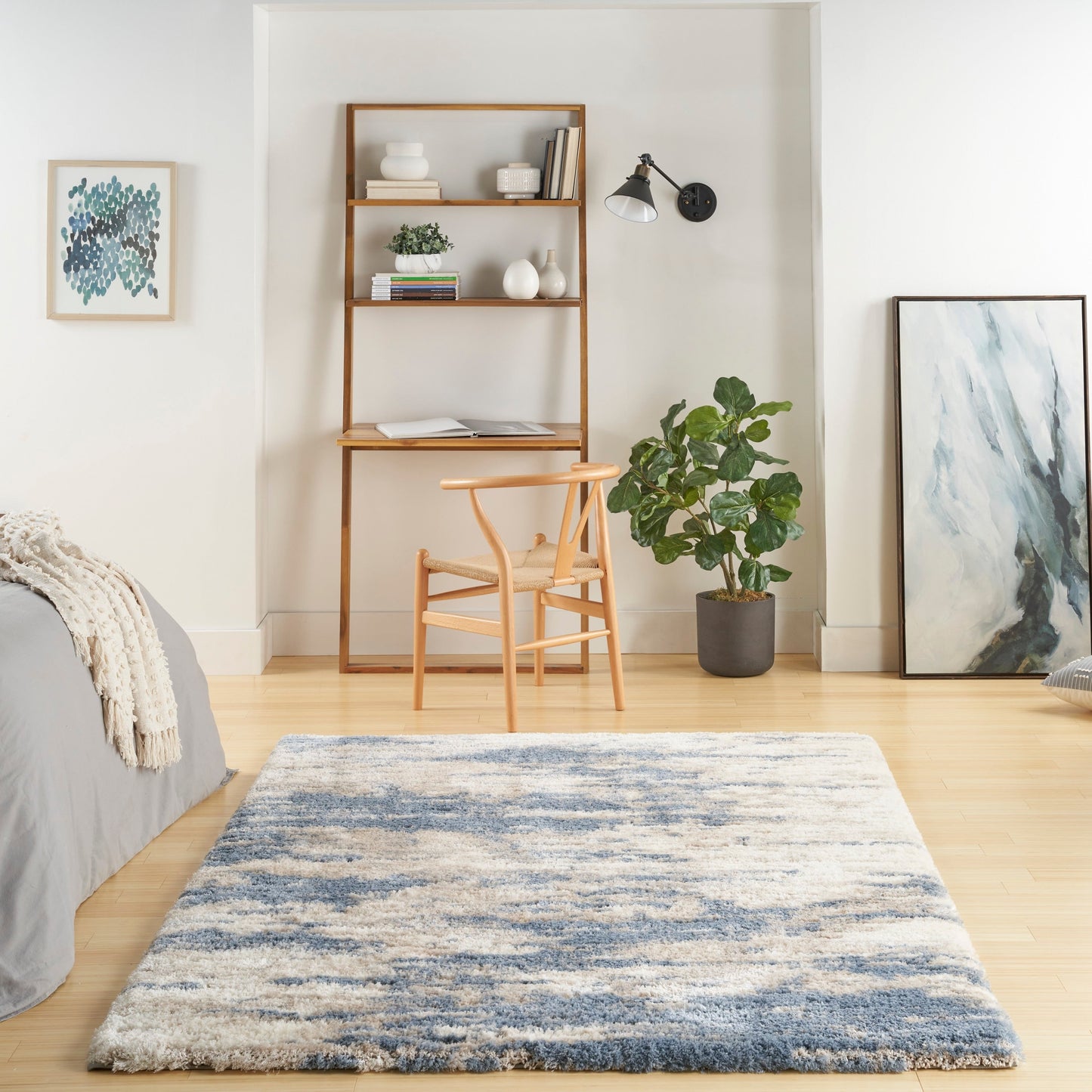 Tapis de sol ultra moelleux à poils longs, abstrait et glamour de la marque Nourison