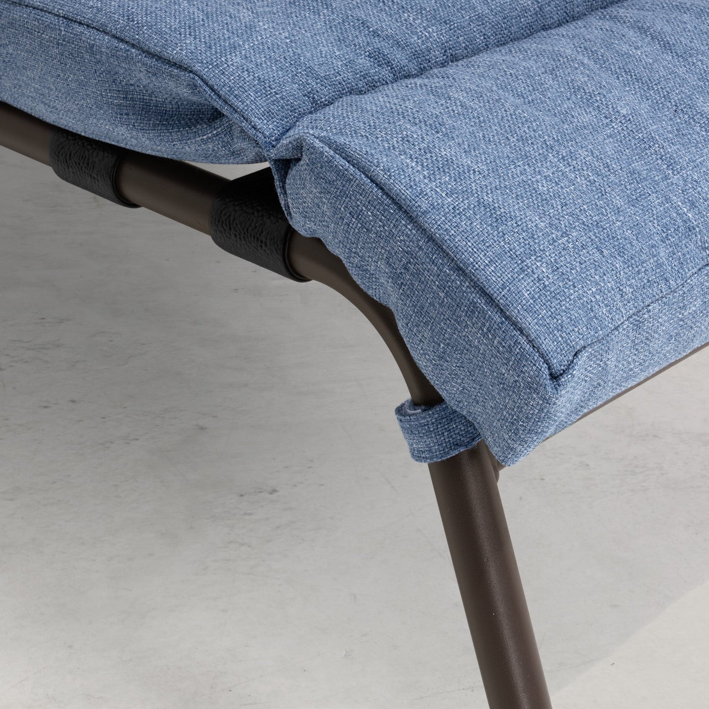 Chaise longue de jardin réglable pour extérieur avec coussin, pour plage ou bord de piscine