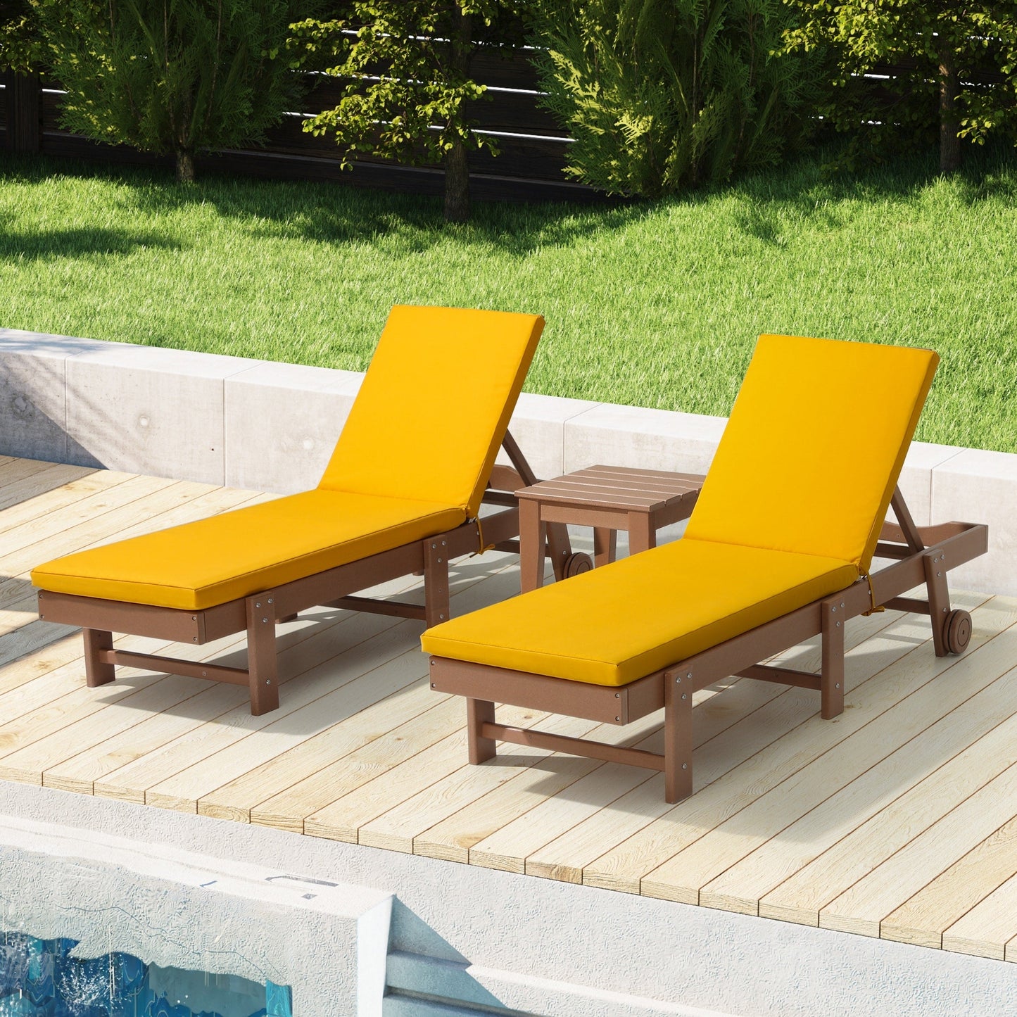 Coussins de chaise longue d'extérieur pour patio, résistants aux intempéries et aux décolorations, de la marque Polytrends - (lot de 2)