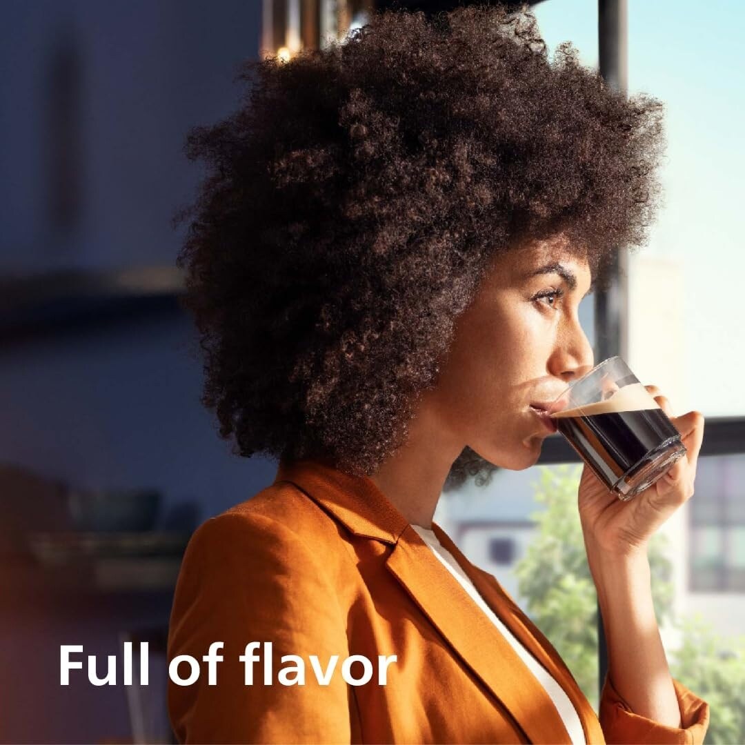 Machine à expresso haut de gamme, 12 cafés chauds/froids, système LatteGo, broyeur céramique, noir chromé