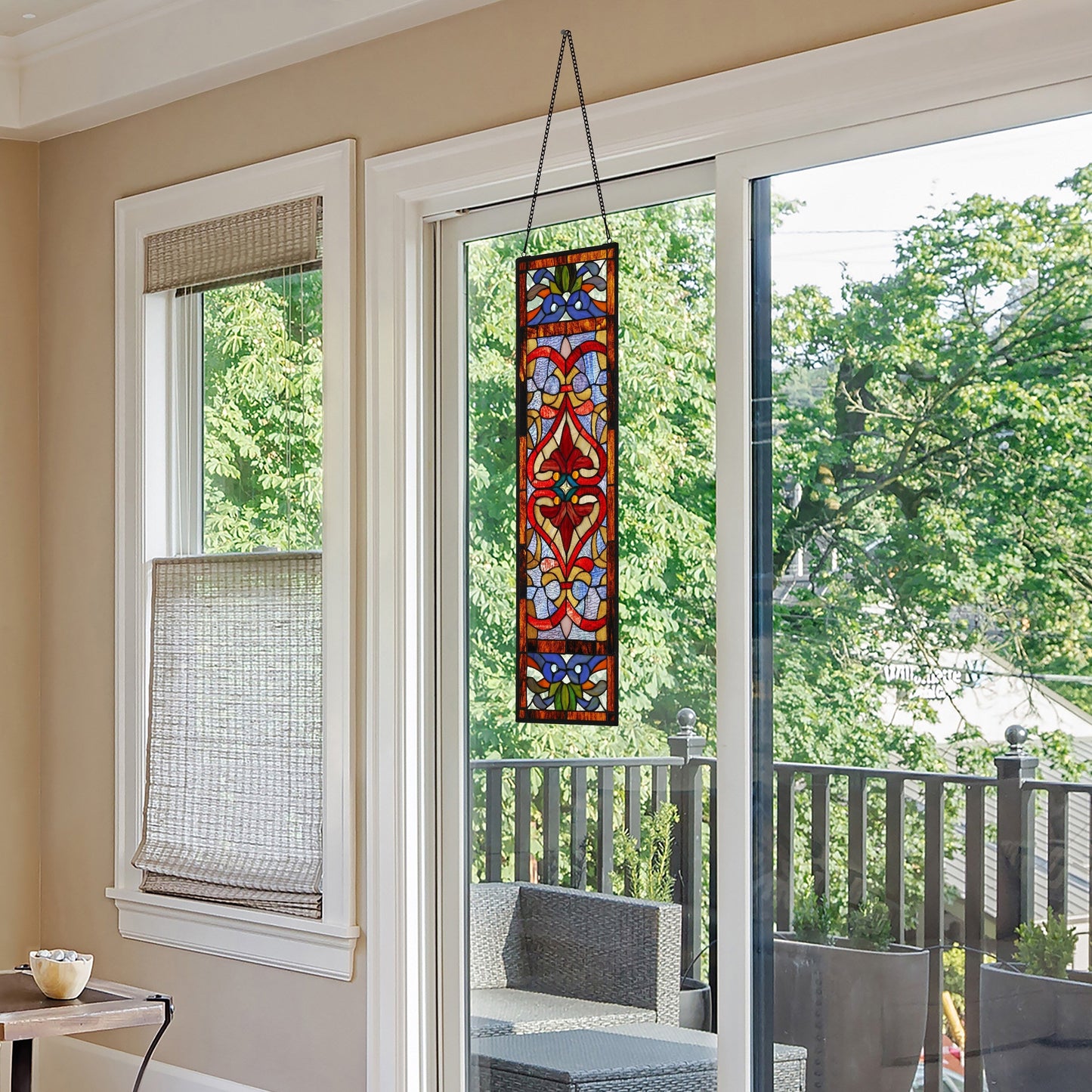 Panneau de fenêtre en verre dépoli à motifs de fleur de lis de style victorien de River of Goods - 24,1 cm (L) x 0,6 cm (l) x 91,4 cm (H)