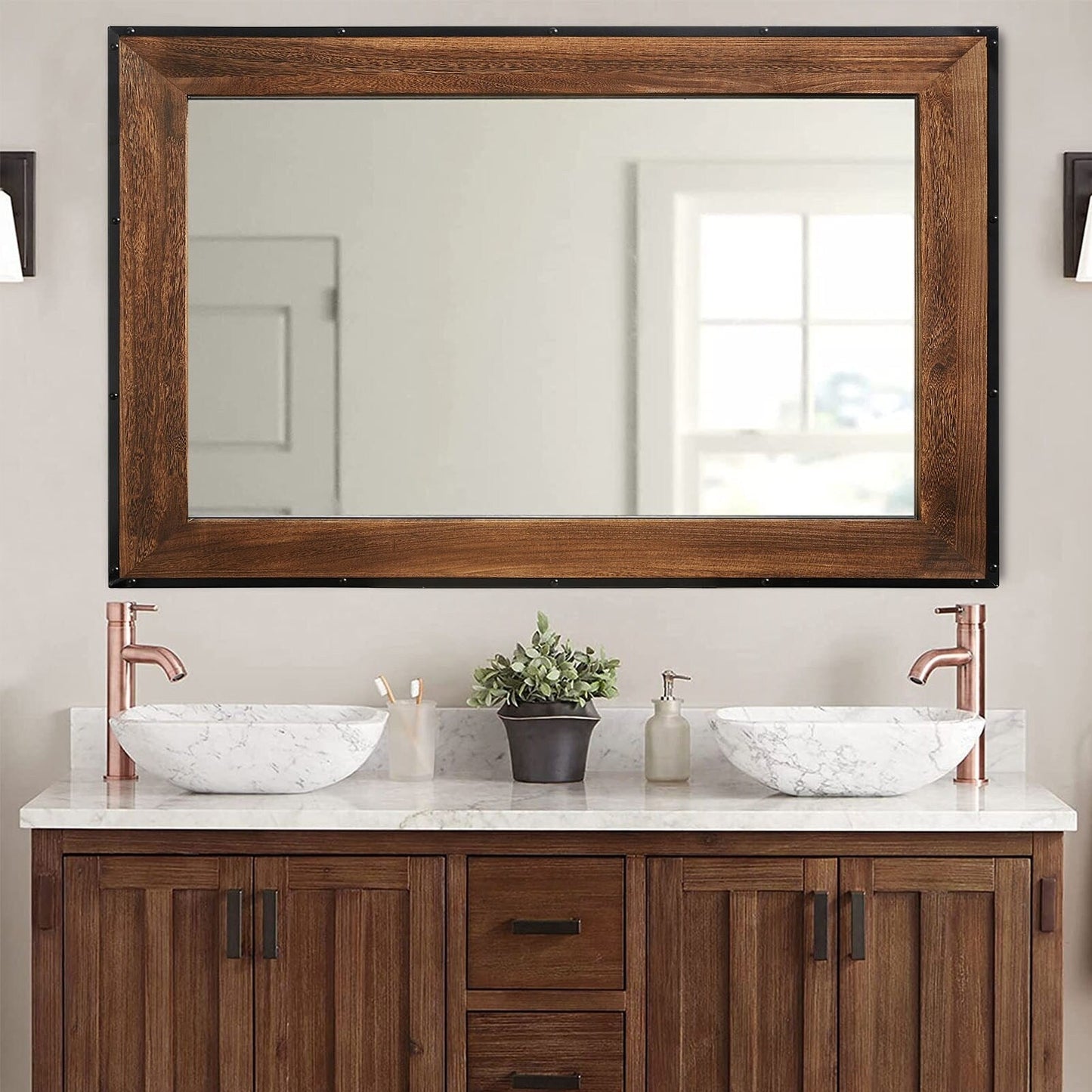 Grand miroir de salle de bain mural avec cadre en bois et fer naturel de style rustique