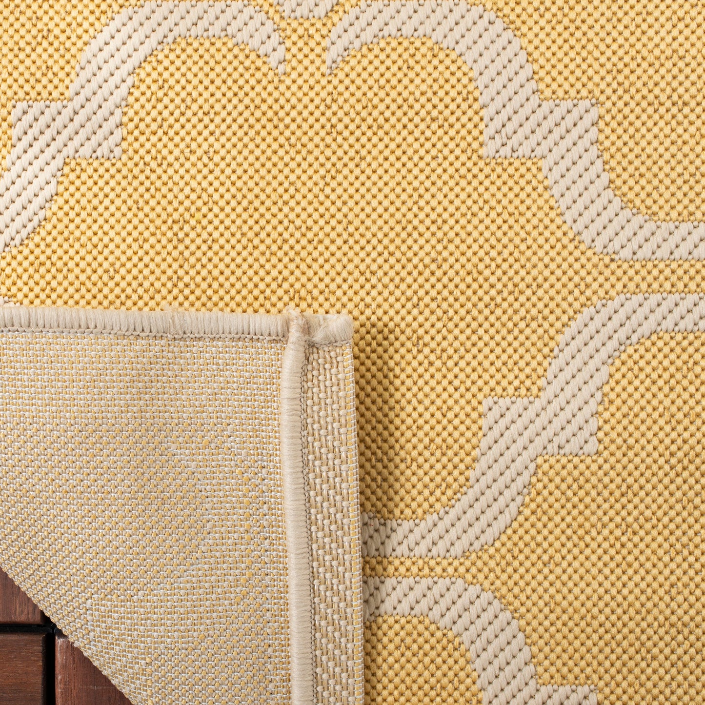 SAFAVIEH Courtyard Charleen Indoor/ Outdoor Waterproof Patio Backyard Rug