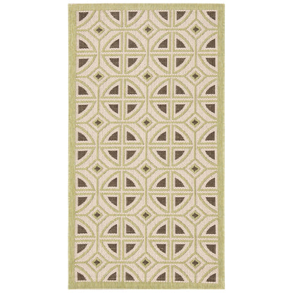 SAFAVIEH Courtyard Saundra Indoor/ Outdoor Waterproof Patio Backyard Rug