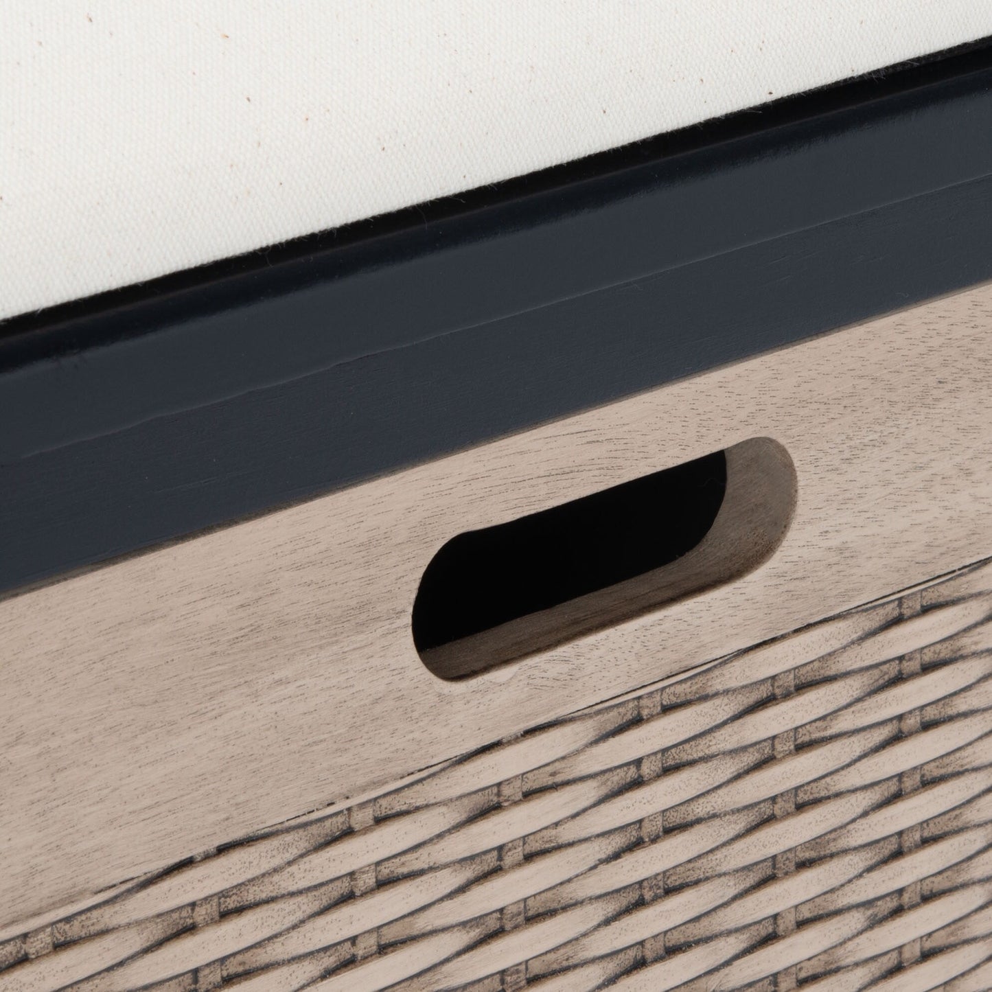 Banc de rangement avec 3 tiroirs et coussin SAFAVIEH Fiorello - 120,2 L x 38,1 l x 48,3 H - 120x38x48cm