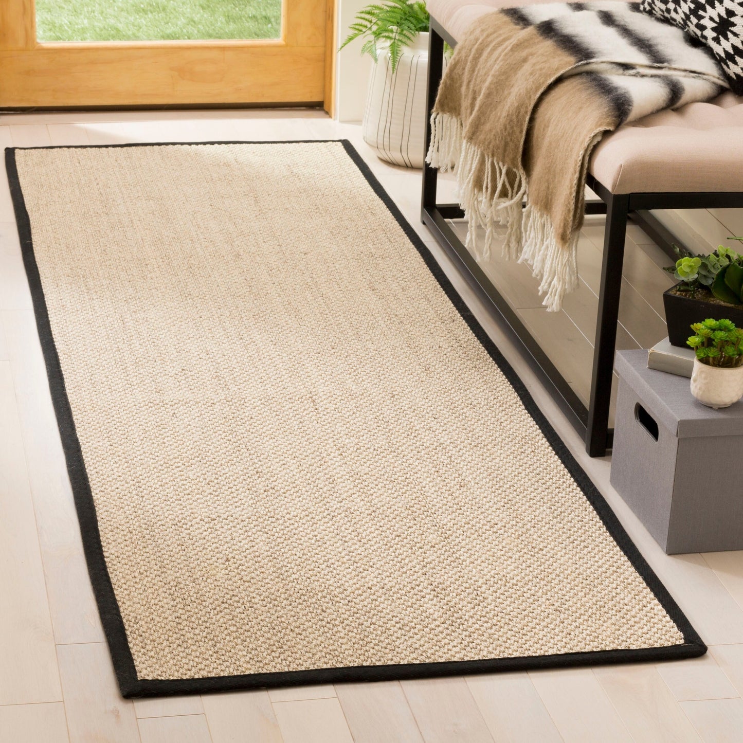 SAFAVIEH Natural Fiber Lorine Casual Border Sisal Rug