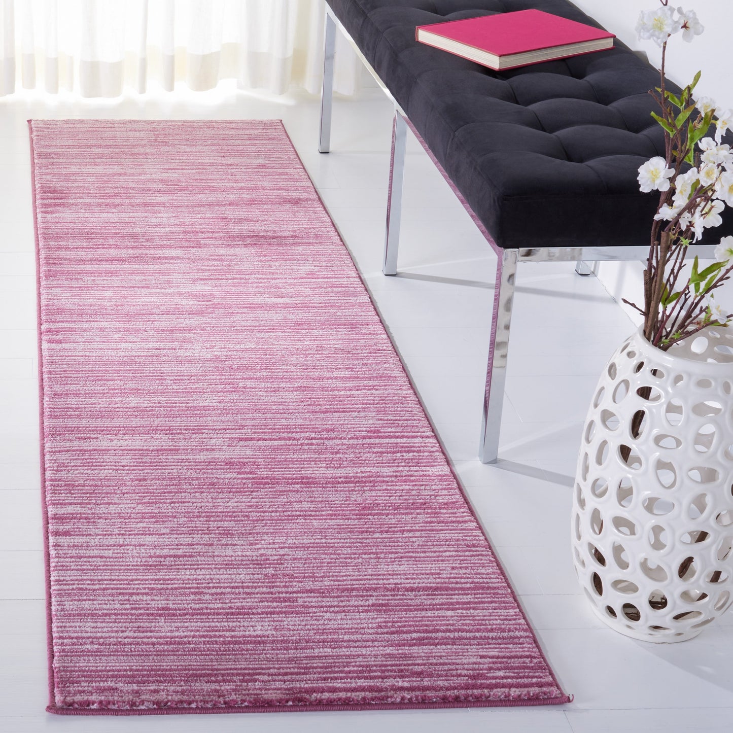 SAFAVIEH Vision Sunanda Modern Ombre Tonal Rug.