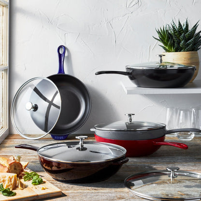 Casserole en fonte Daily de STAUB, 2,9 qt, avec couvercle en verre