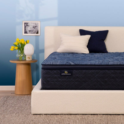 Matelas Serta Perfect Sleeper Oasis Sleep 14.5 à surcouche moelleuse et fermeté moyenne