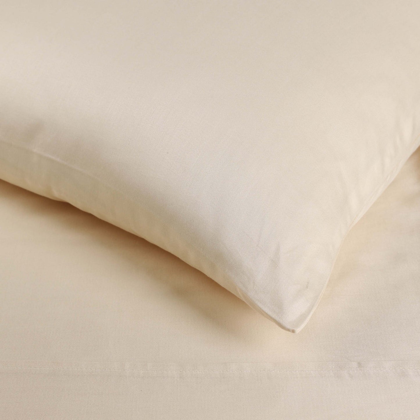 Superior Egyptian Cotton 400 Thread Count Solid Deep Pocket Bed Sheet Set