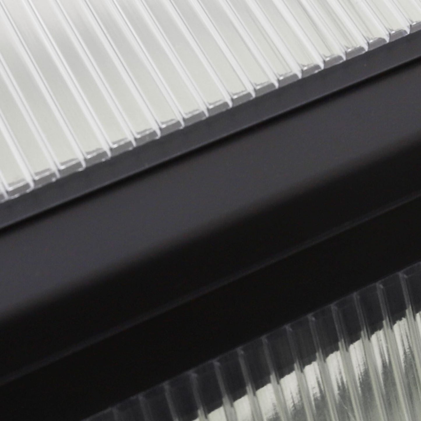 VEIKOUS Kit de serre de jardin à entrée latérale en aluminium avec fenêtre de toit réglable et porte verrouillable, gris.