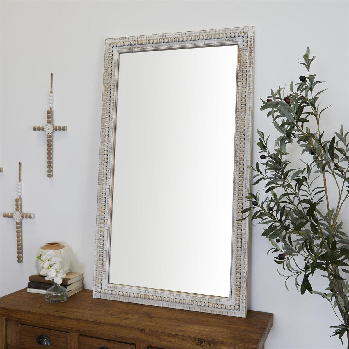 Grand miroir mural rectangulaire en bois sculpté et perlé, style rustique blanc lavé, 48 x 28 pouces - 48 x 28 pouces