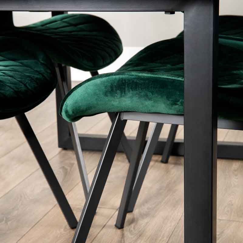 Lincoln Extending Table with 4 Vancouver Emerald Chairs