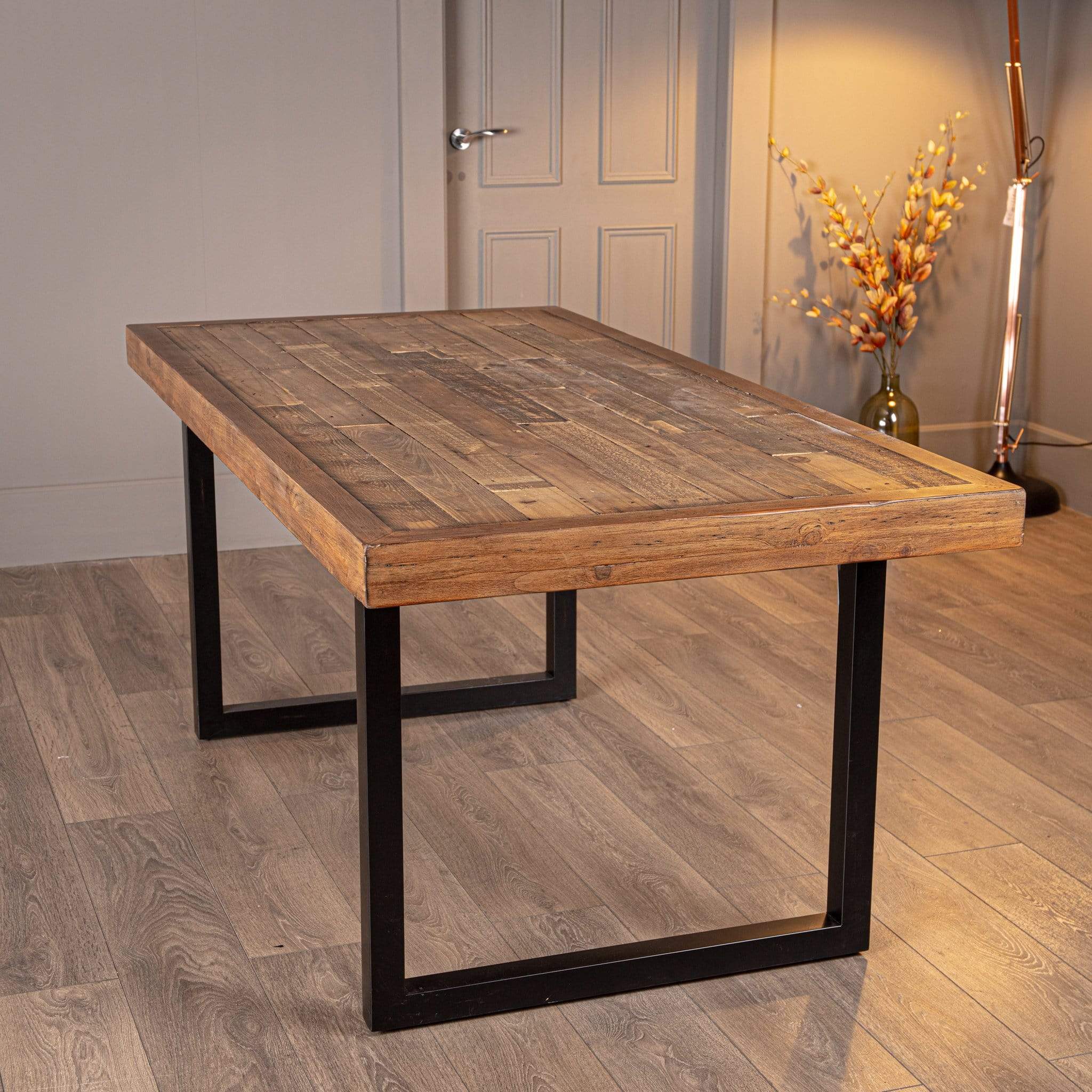 Lincoln Fixed Table And 6 Grey Toronto Chairs