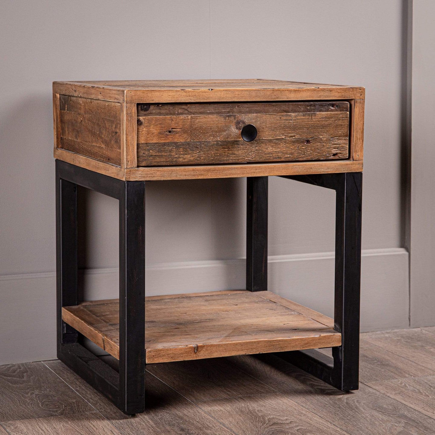 Lincoln Rustic Lamp Table